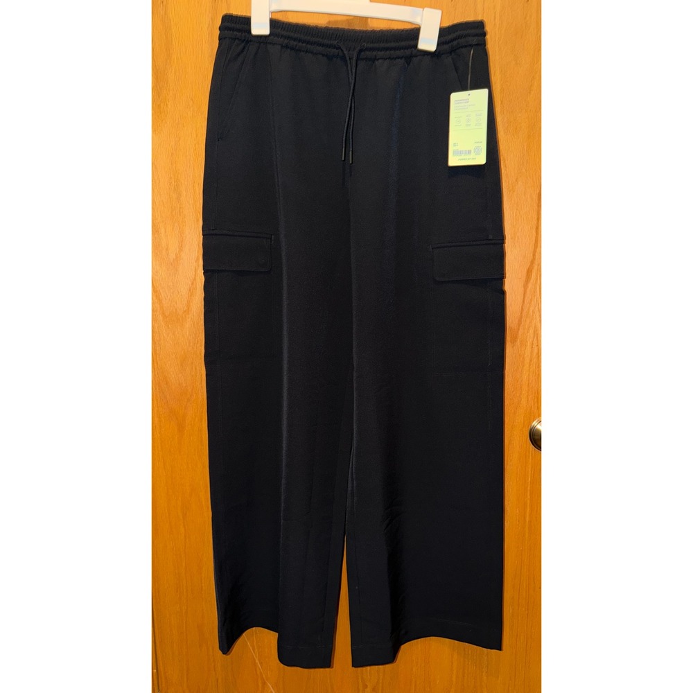 Athleta Promenade Cargo Pant Womens Medium Black Wide Leg 472171-02-2-0003